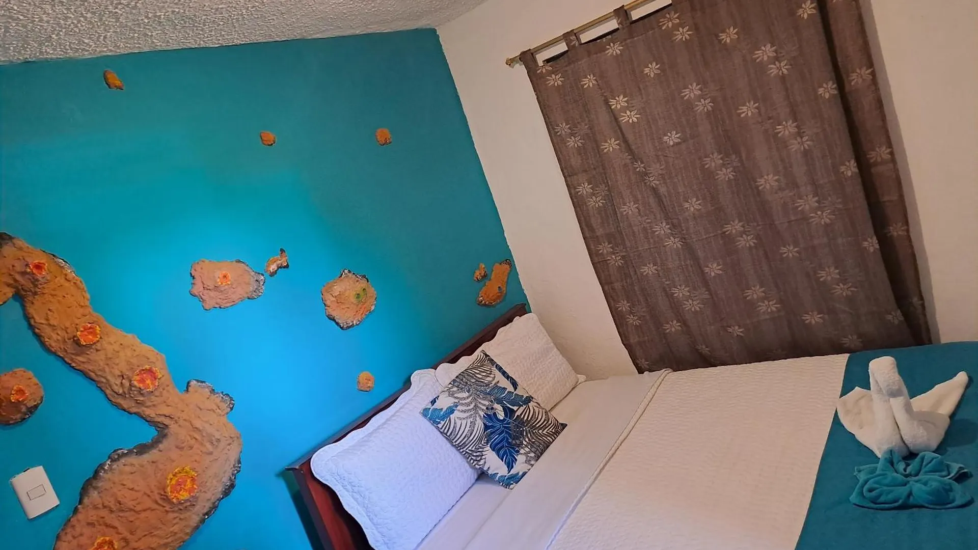 Suite Galarous Island Puerto Ayora